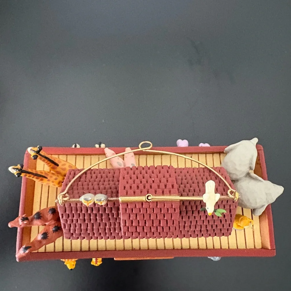 Hallmark Noah's Ark 2004 Christmas Tree Ornament- Like New